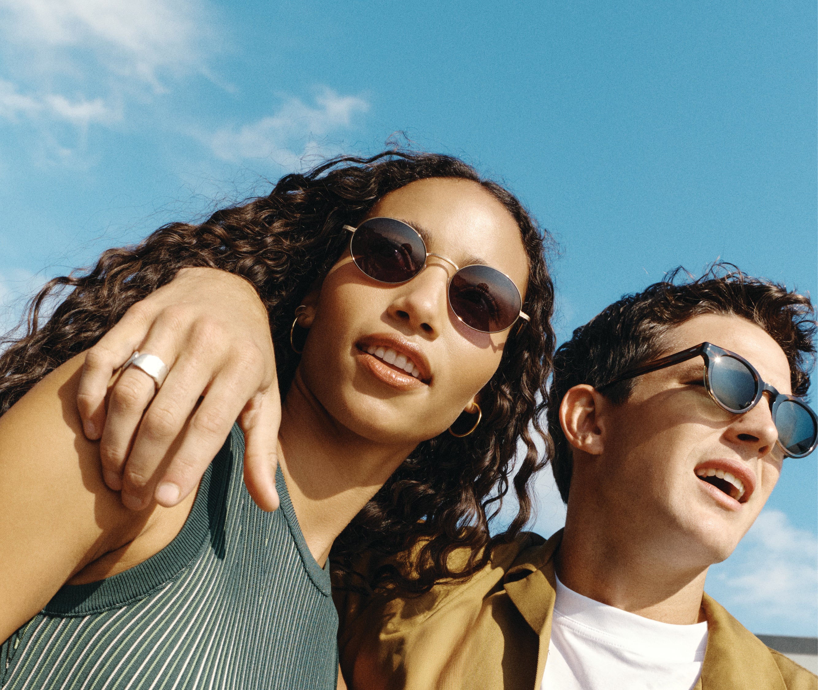 キラキラアマゾナイトとオパール R914 Luxury Sunglasses: Vintage Oval with Ombré Lenses
